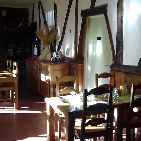 Otel Des Pilotis Beauvoir-en-Lyons